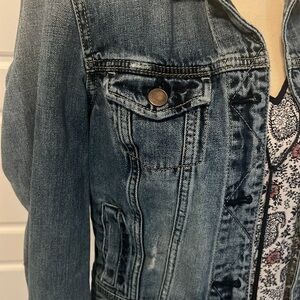 American Eagle denim jacket size small